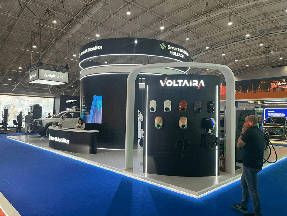 TURNING POINT - معرض السيارات الكهربائية 2025 - 1